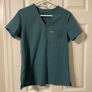 Figs Hydrogreen Catarina scrub top